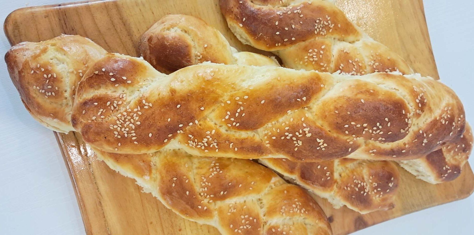 Shirmal Bread Recipe (Persian Sweet Milk Bread)